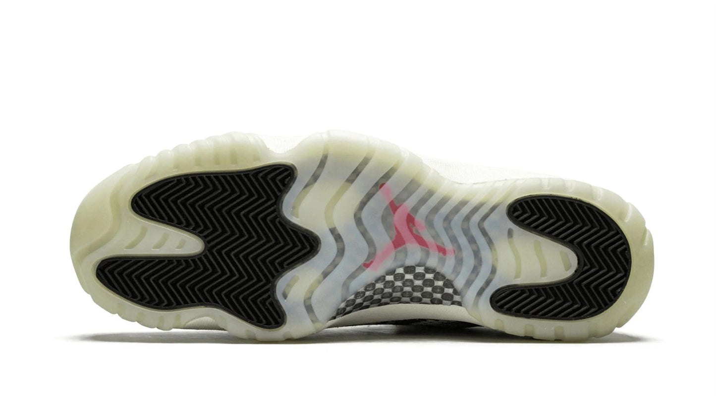 Low "Snakeskin Light Bone"