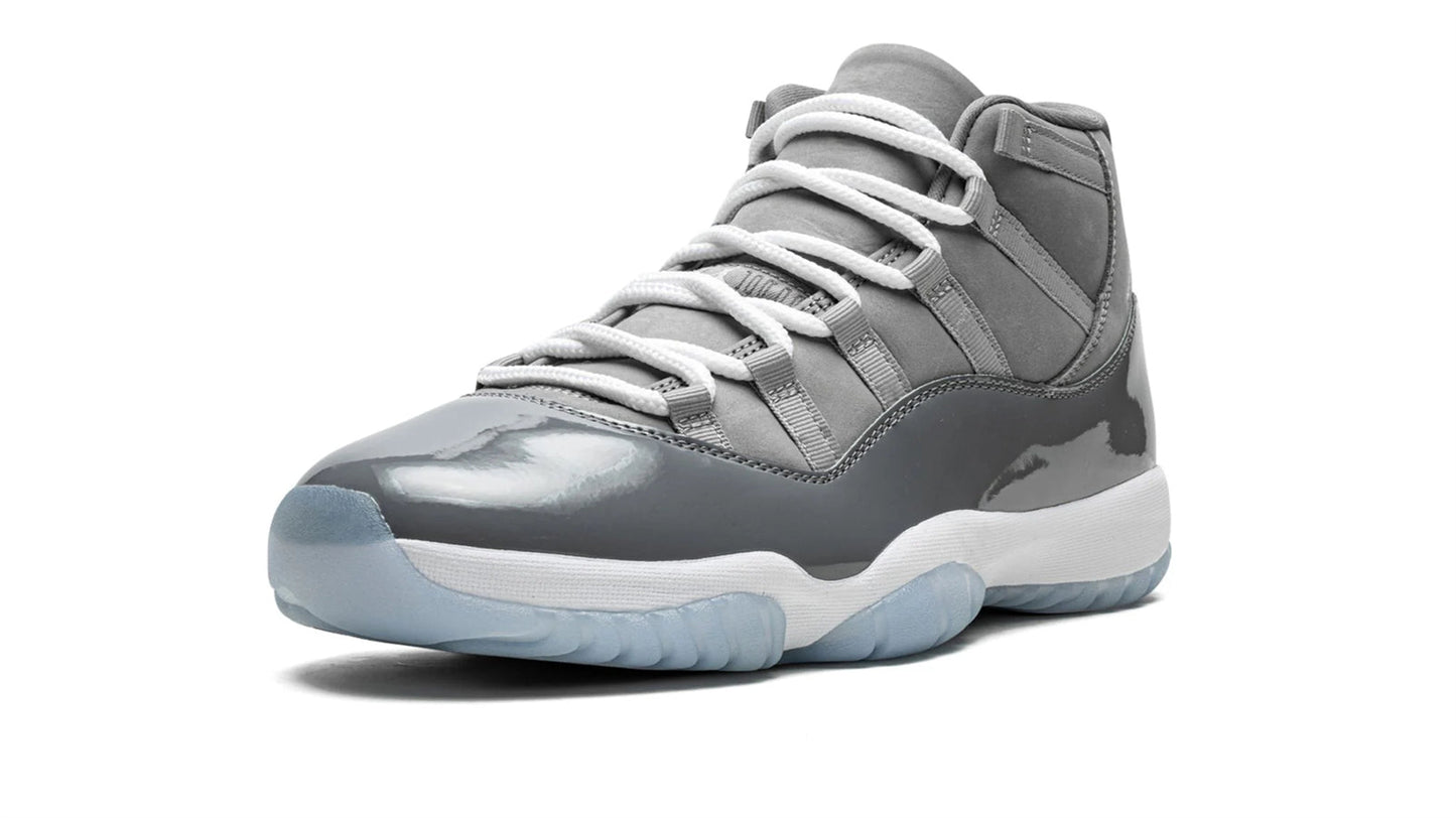 "Cool Grey 2021"