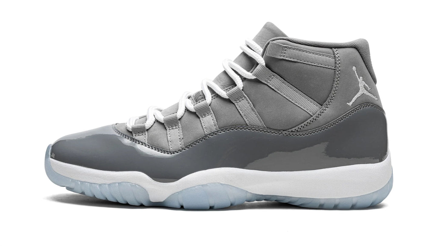 "Cool Grey 2021"