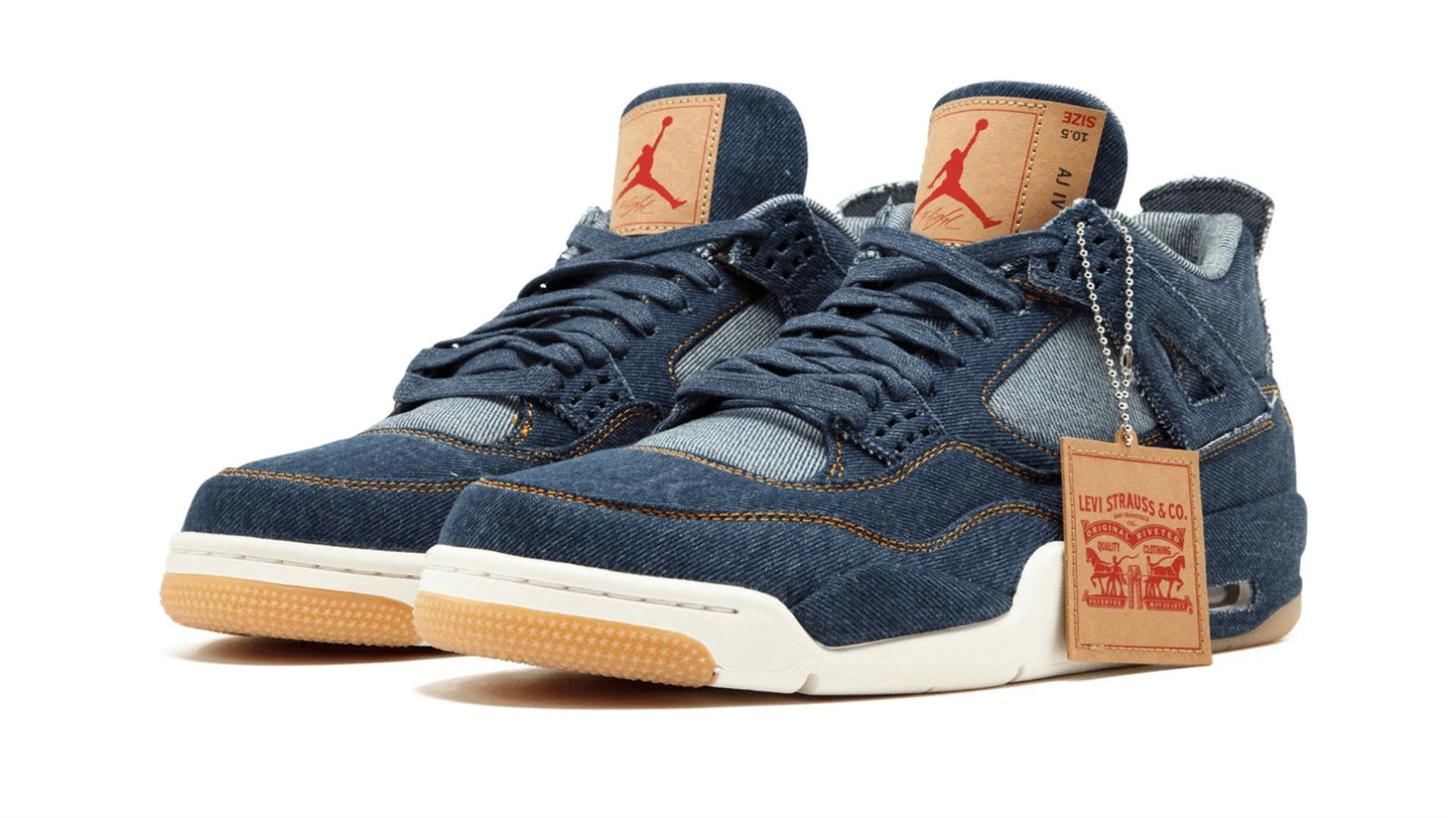 "Levi's"