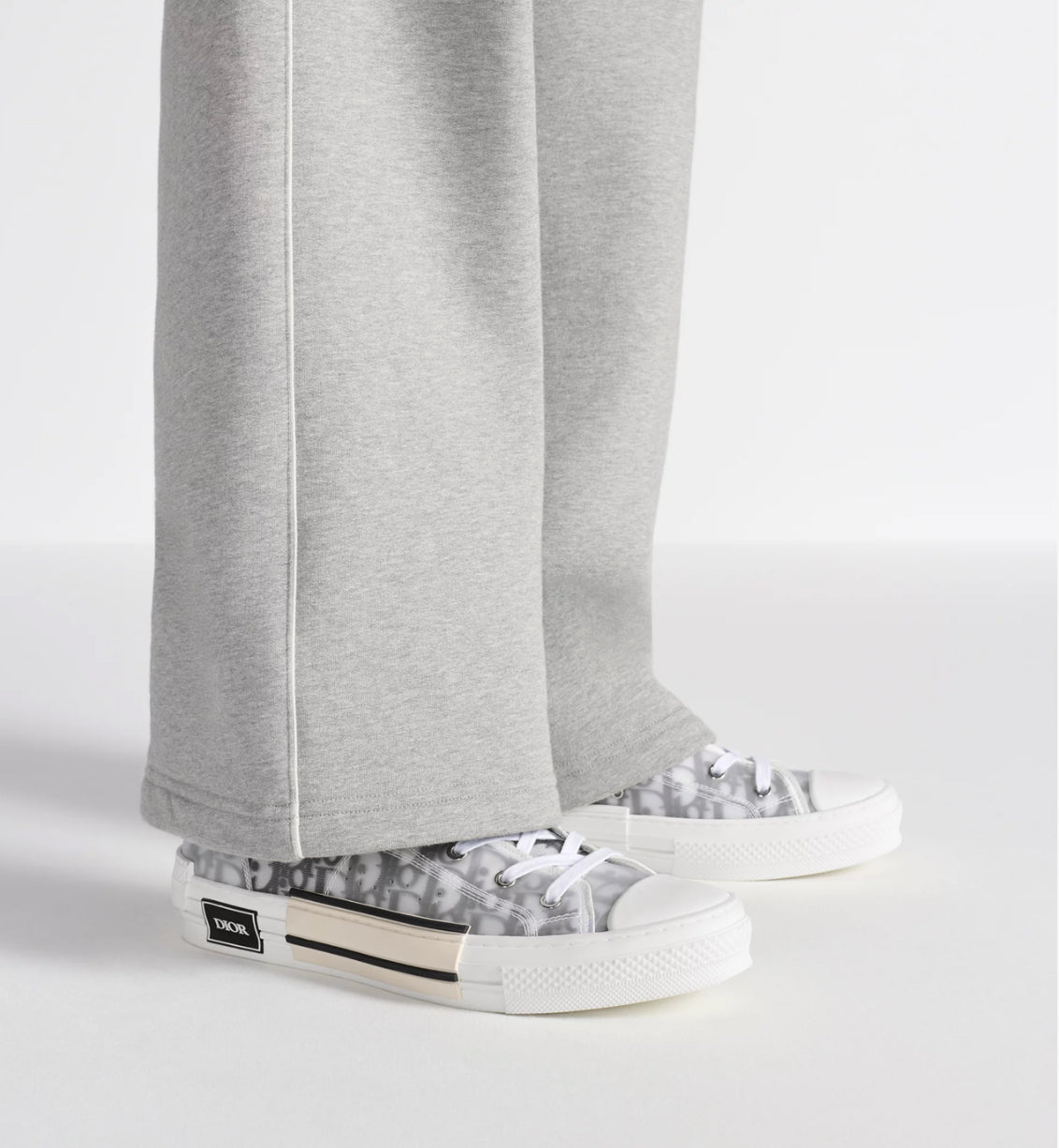 'White and Black High'