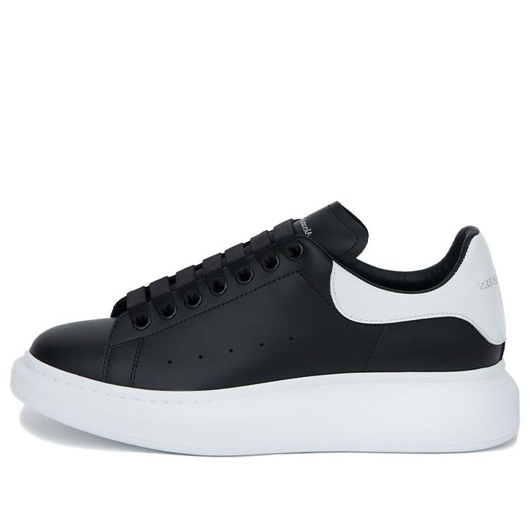 Alexander McQueen Oversized Sneaker 'Black White' 553680WHGP51070 - main-square_fa92e851-4e5f-4d04-b6f8-60b6b007dcdf